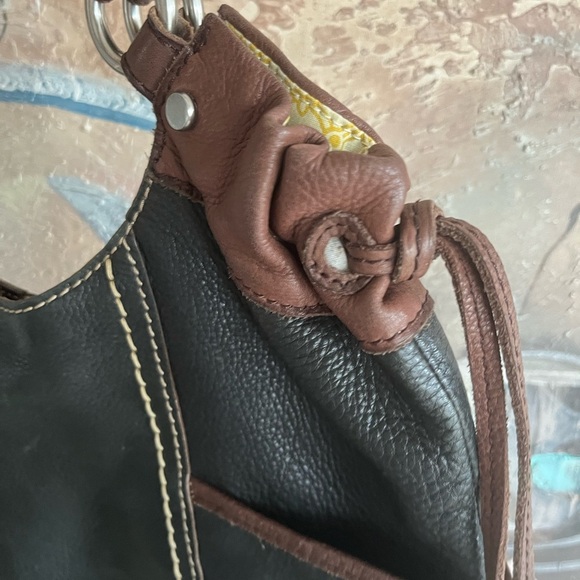 Vintage Fossil Leather Shoulder Bag - Picture 9 of 14